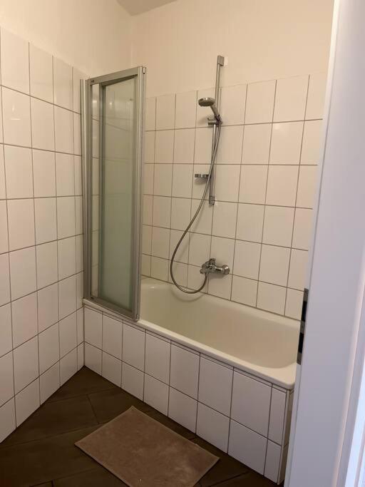 Zentral, Geraeumig, Messe Nah! Be2R Apartamento Essen Exterior foto